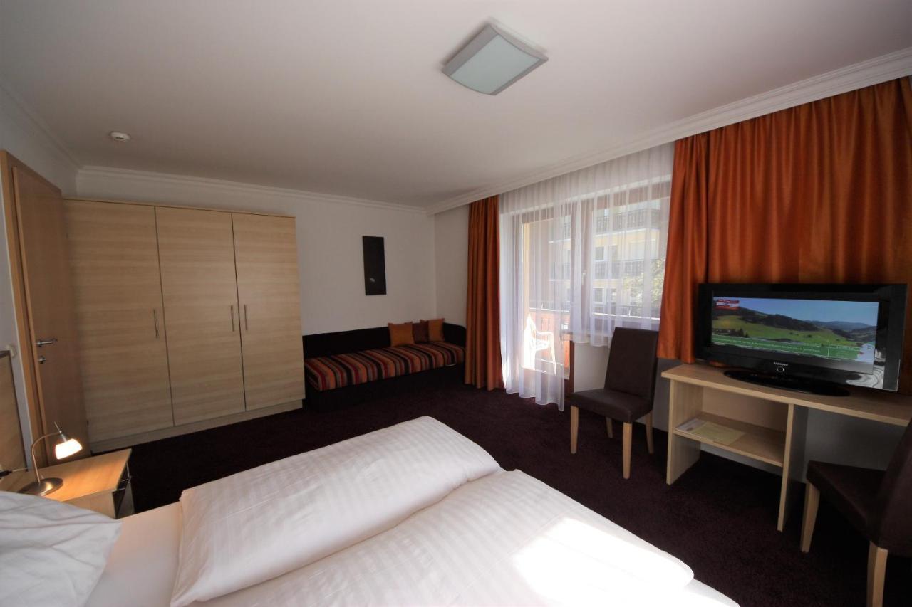 Hotel Sommerer - Inklusive Joker Card Im Sommer ザールバッハ・ヒンターグレム エクステリア 写真