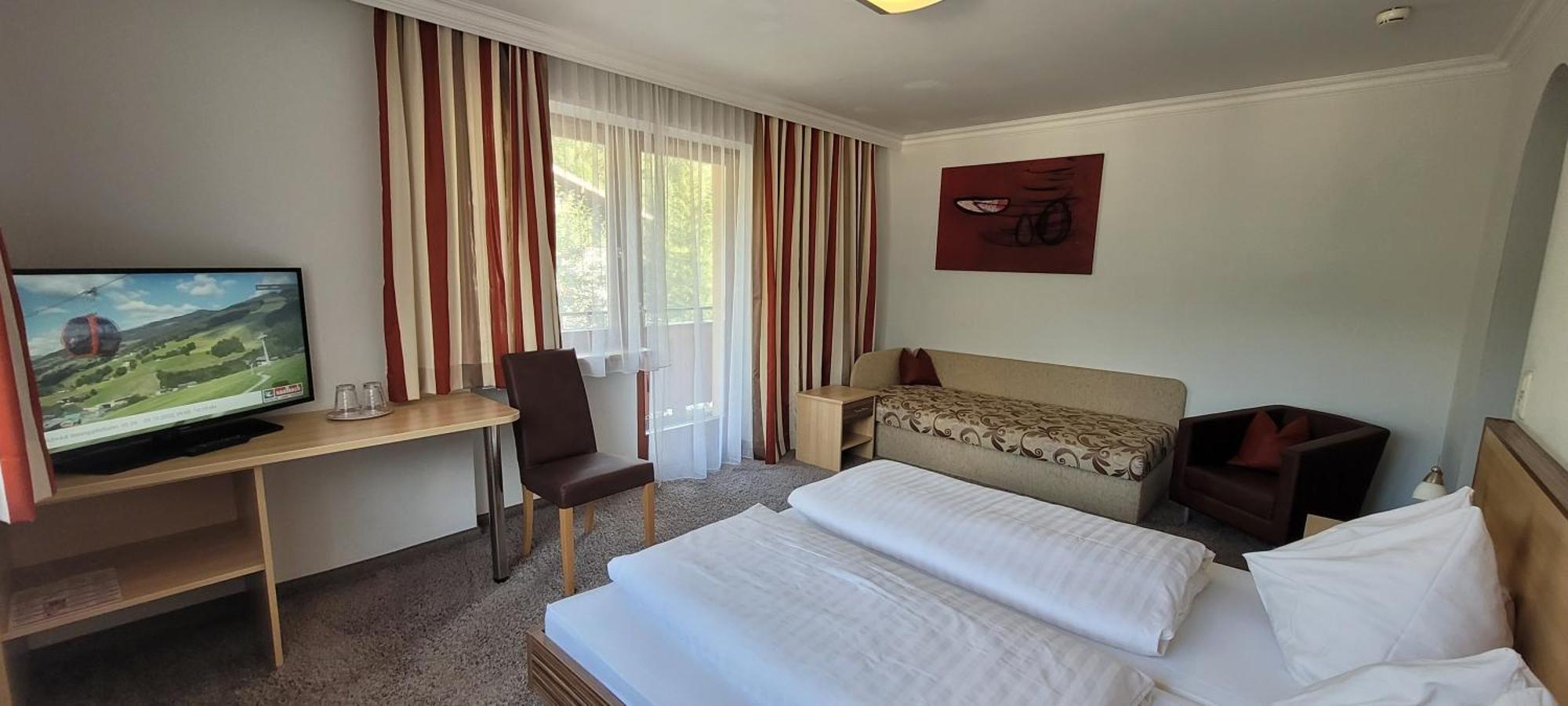 Hotel Sommerer - Inklusive Joker Card Im Sommer ザールバッハ・ヒンターグレム エクステリア 写真